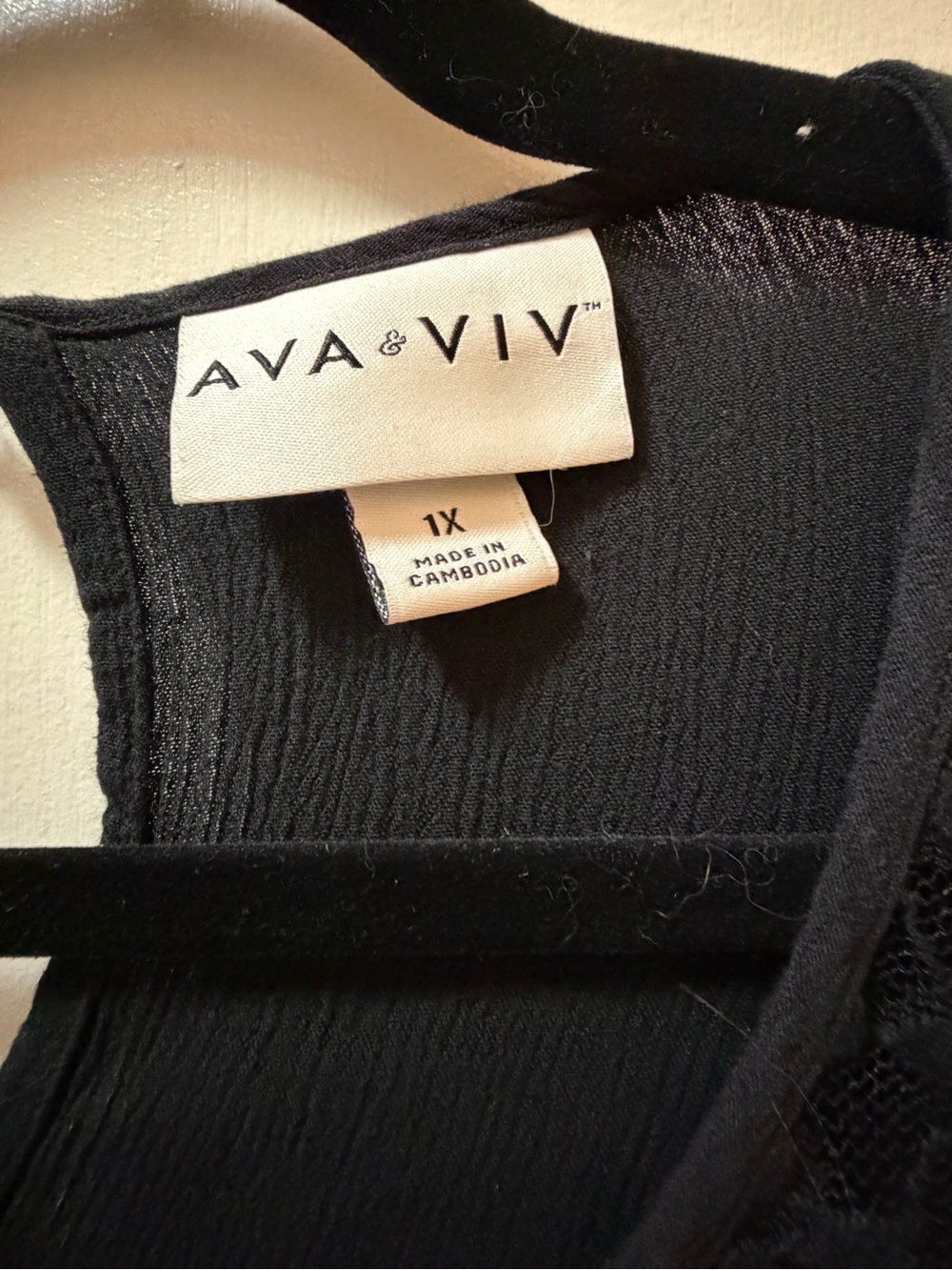 Ava & Viv Black Lace Yoke Peasant Style Top - Picture 3 of 8
